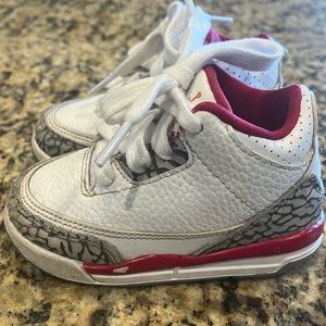 Jordan 3's Fire Reds! Used! Toddler Size 6C